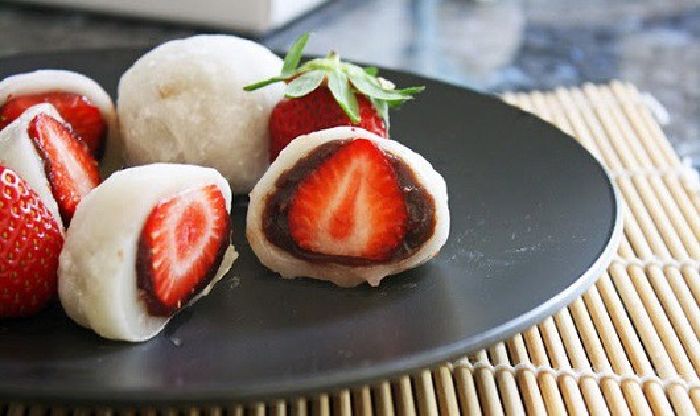 Bánh mochi dâu tây