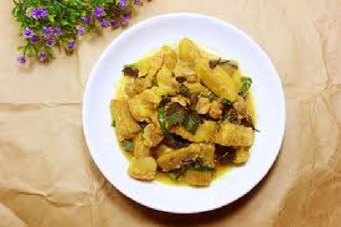 Thịt ba chỉ om chuối xanh