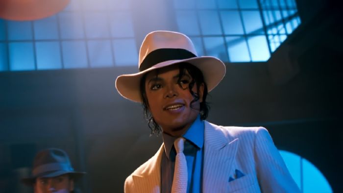 Smooth criminal