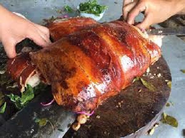 Lợn quay lá mác mật