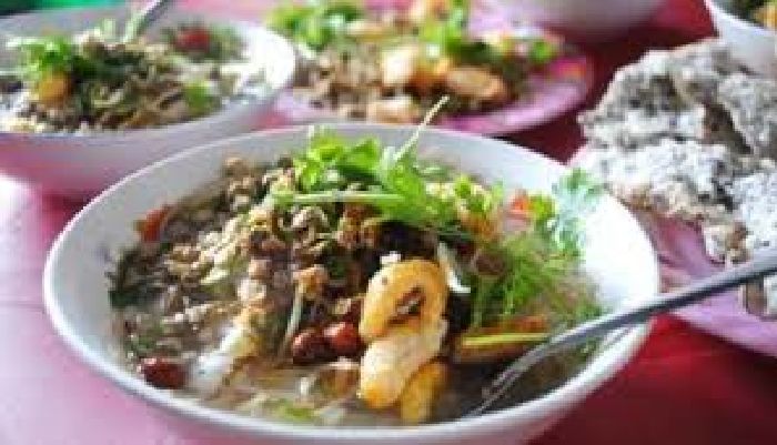 Cơm hến Nguyễn Huệ