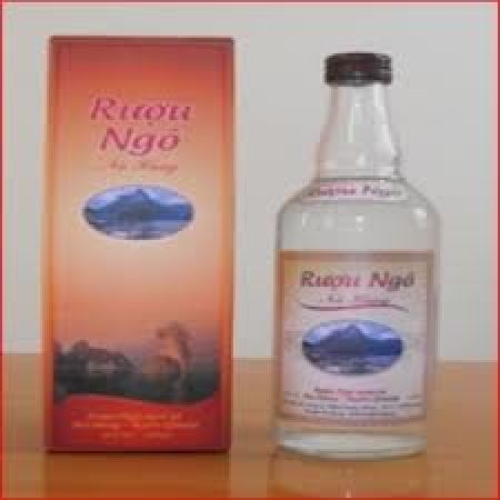 Rượu ngô men lá Na Hang