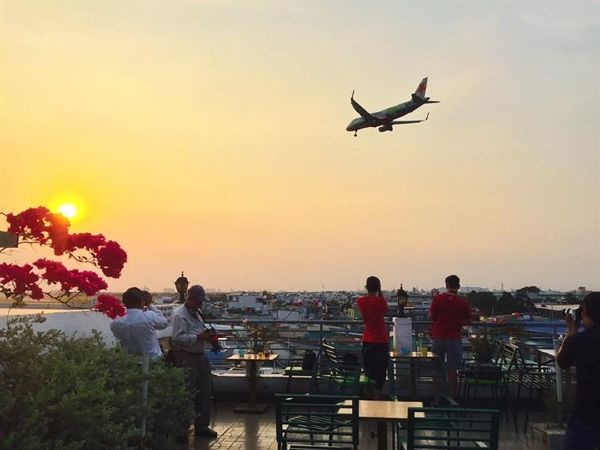 Cà Phê Sân Thượng N.111: