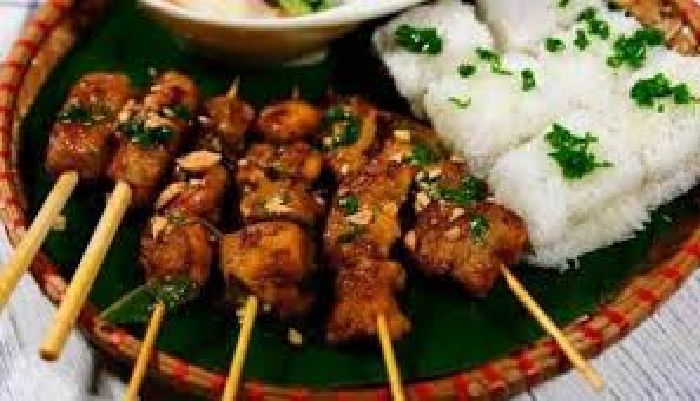 Bánh hỏi thịt nướng
