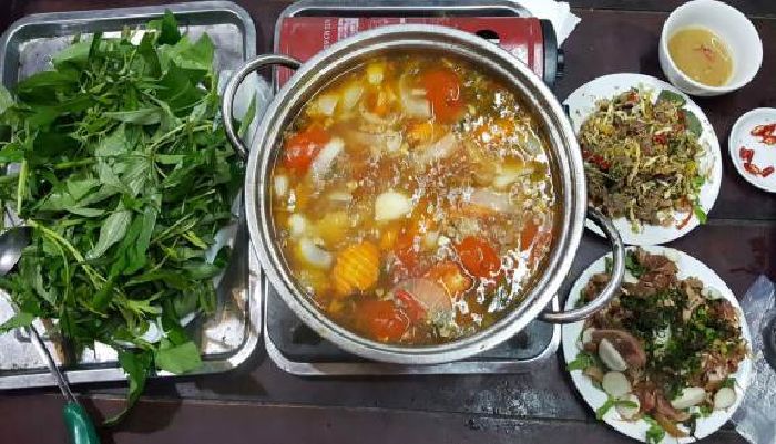 Lẩu Bụi Quán