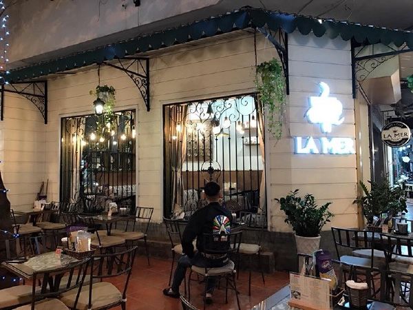 La Mer Cake & Cafe