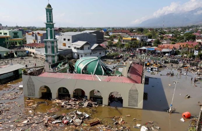Indonesia năm 2004