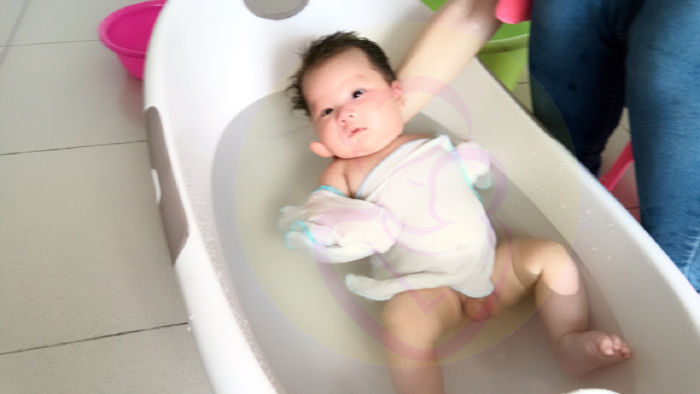 Tắm Trẻ Sơ Sinh Medicviet