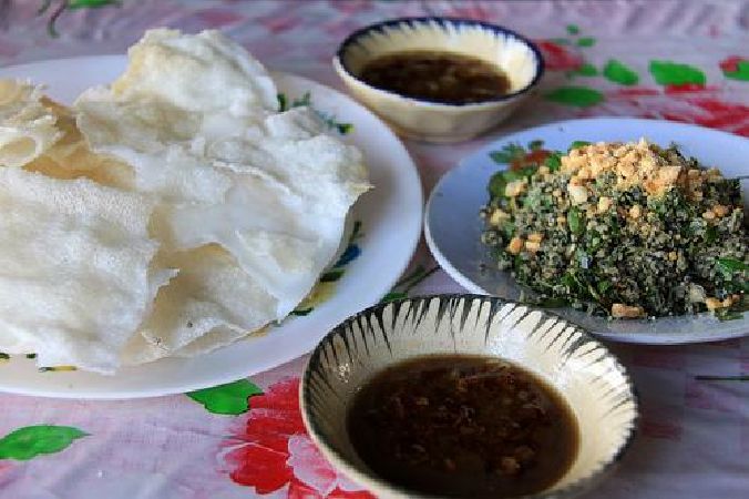 Bánh đập – hến xào