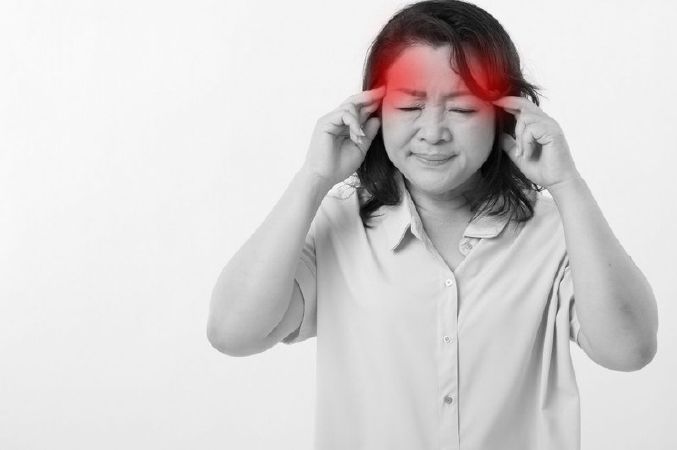 Chứng nôn nao, đau đầu