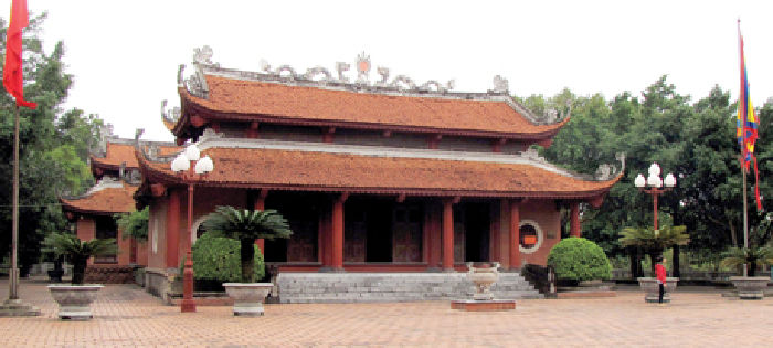 Di tích nhà Trần