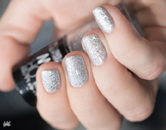 Nail ánh bạc
