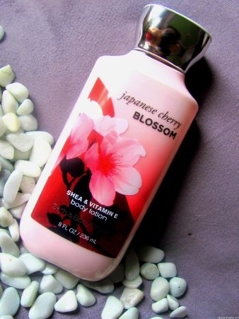 Bath and Body Works Japanese Cherry Blossom Body Lotion