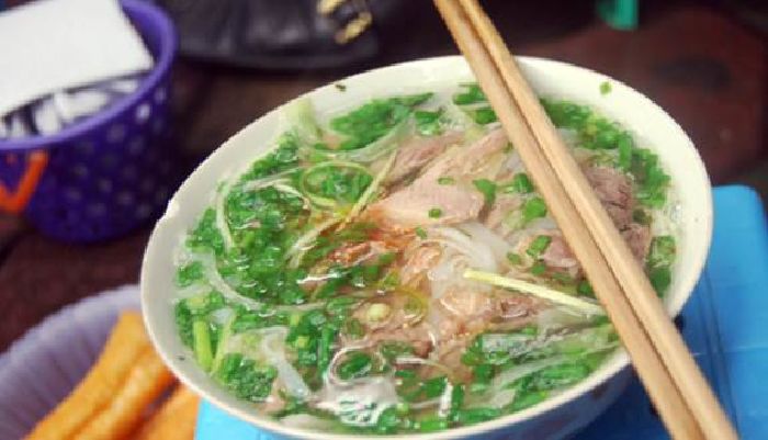 Phở Bưng Hàng Trống