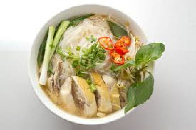 Phở gà đặc biệt