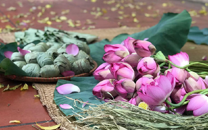Trà sen cắt giảm căng thẳng