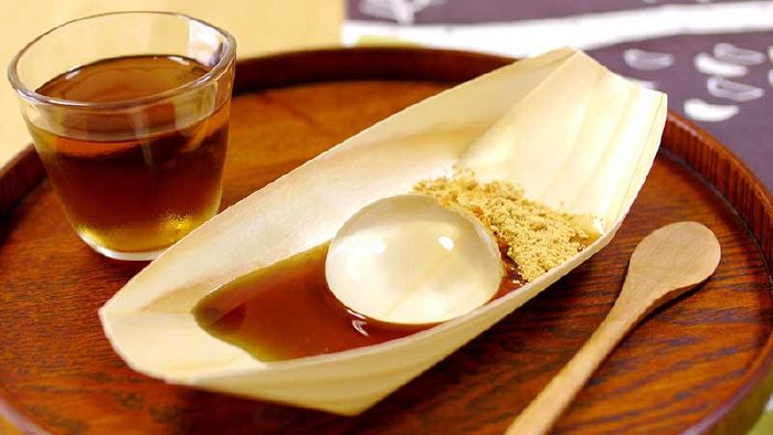 Ăn các món tráng miệng lành mạnh, không ăn khi đang đi