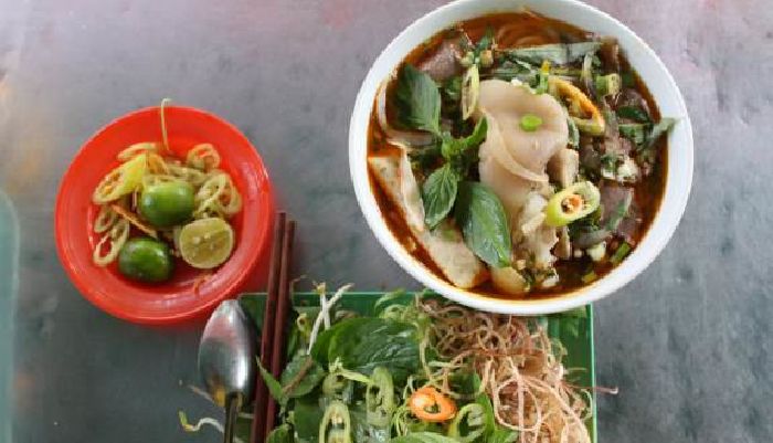 Bún bò Huế Huy Béo