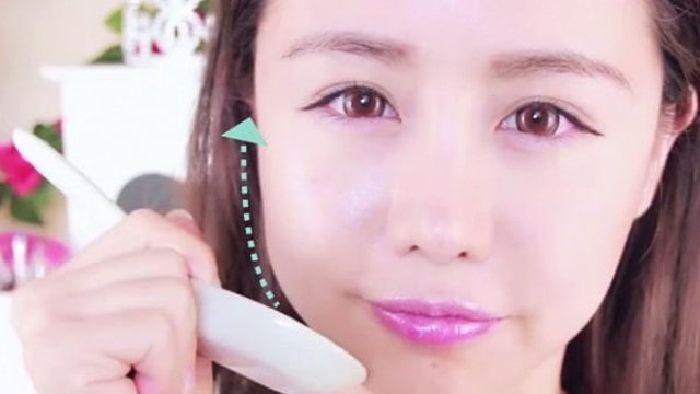 Giảm béo mặt tại nhà chỉ bằng một chiếc thìa