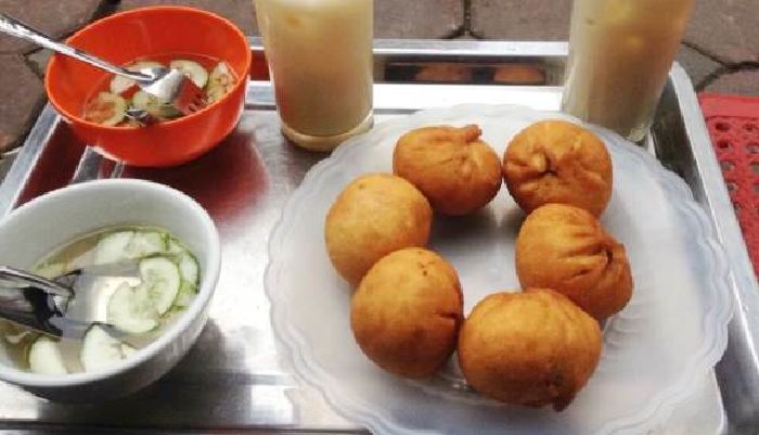 Quán bánh bao chiên