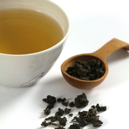 Dongding oolong tea
