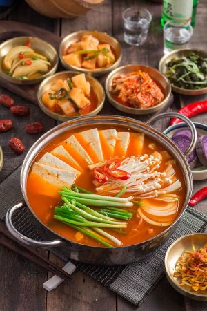 Lẩu kim chi Hàn Quốc
