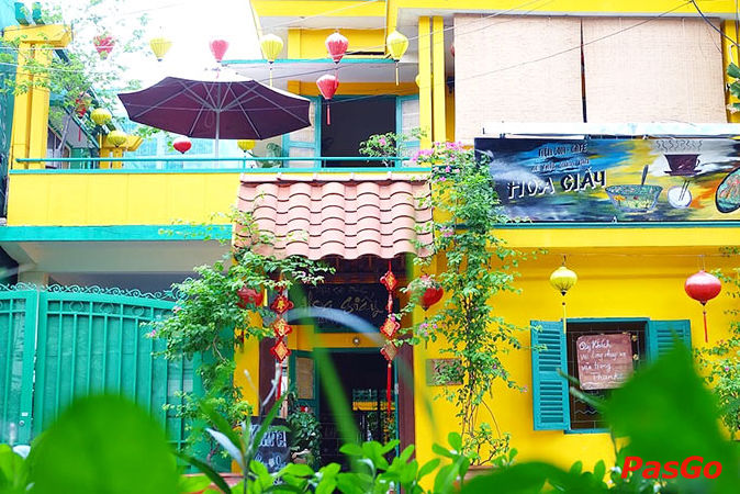 Tiệm Cơm Cafe Hoa Giấy