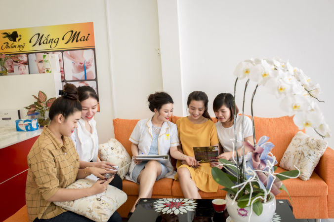 Thẩm Mỹ Nắng Mai