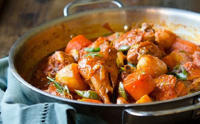 Gà hầm cay kiểu Mỹ