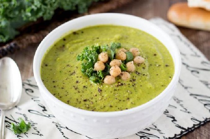 Súp khoai tây cải xoăn