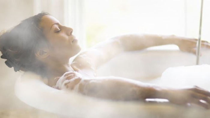 Thói quen tắm khi nhiệt độ nước quá cao