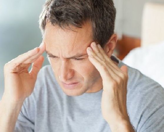 Đau nhức đầu hồi ứng