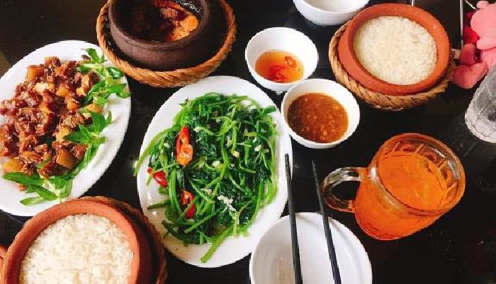 Cơm niêu Cá Bống Huế