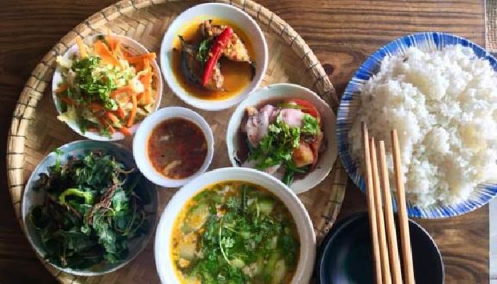 Cơm Nia Huế