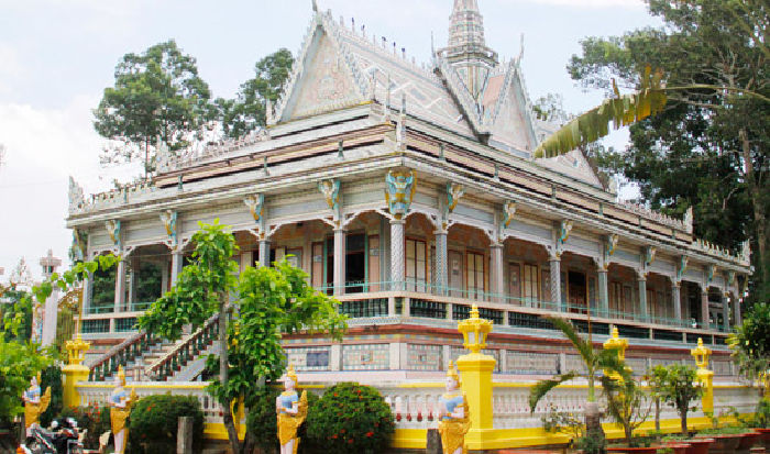 Chùa Sà Lôn (chùa chén kiểu)