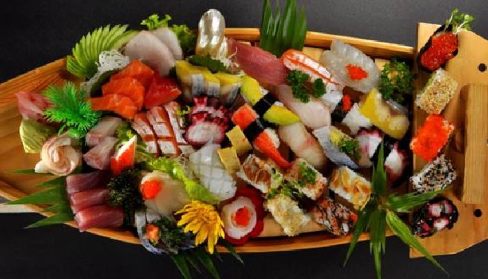 Akatayo Mặt trời đỏ