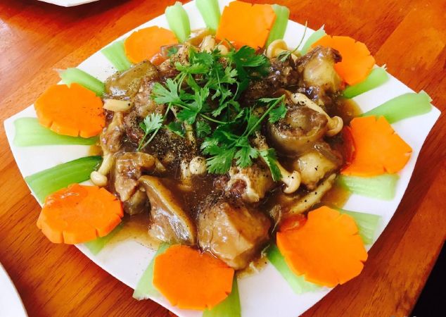 Bò Lắc – Quán Nhậu Bình Dân