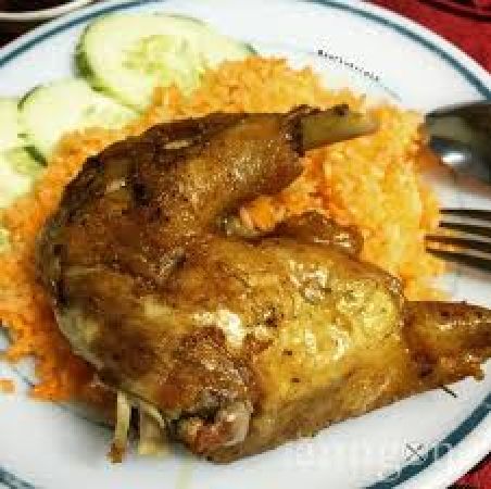Cơm gà 9 Ly