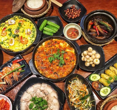 Cơm niêu 3 Cá Bống