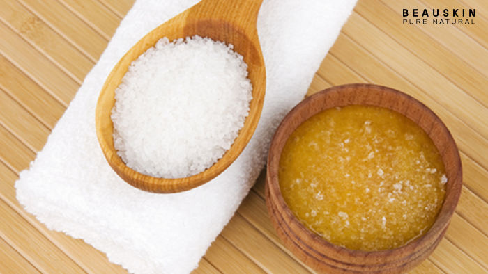 Mật ong giúp tẩy tế bào chết dễ dàng