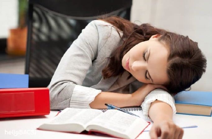 Ngủ gật trong giờ làm việc