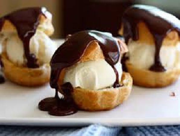 Profiterole: bánh phồng có nhân
