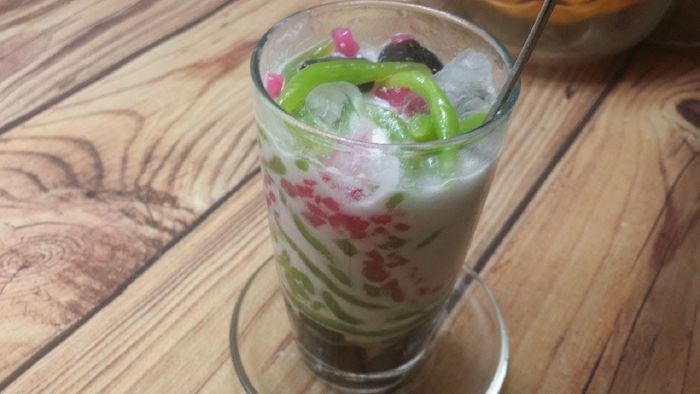 Chè bánh lọt