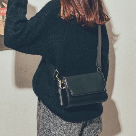 Một chiếc túi xách basic