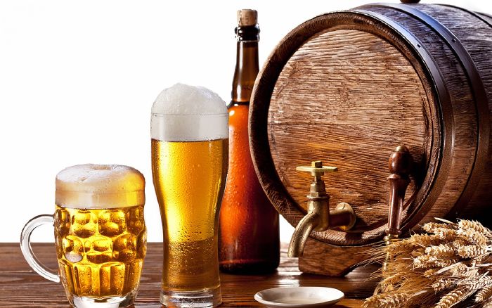 Sử dụng các chất không được phép để sản xuất, pha chế rượu, bia