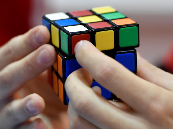 Đồ chơi rubik