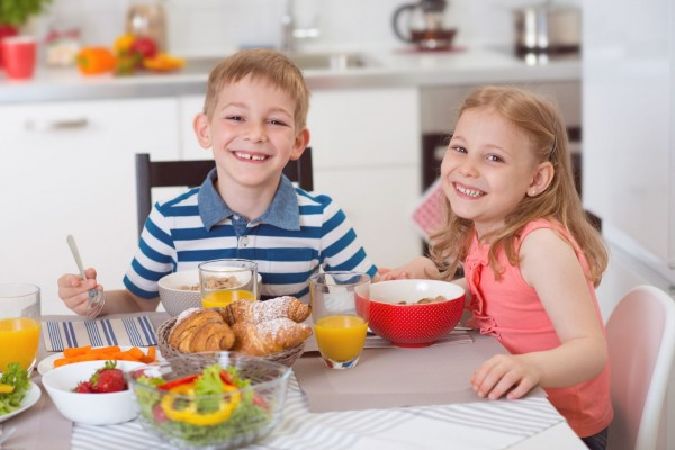 Ăn uống đầy đủ dưỡng chất