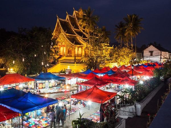 Chợ đêm Luang Prabang, Luang Prabang, Lào