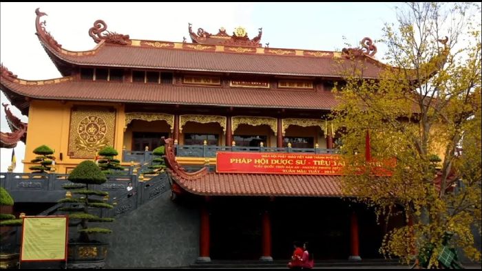 Chùa Việt Nam Quốc Tự