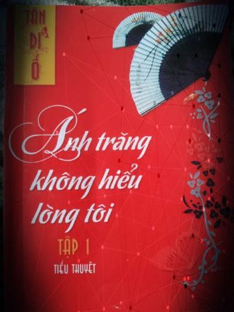 Ánh trăng không hiểu lòng tôi